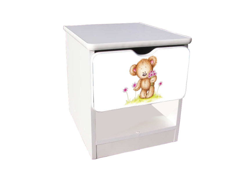 Becks nočný stolík Macko me To